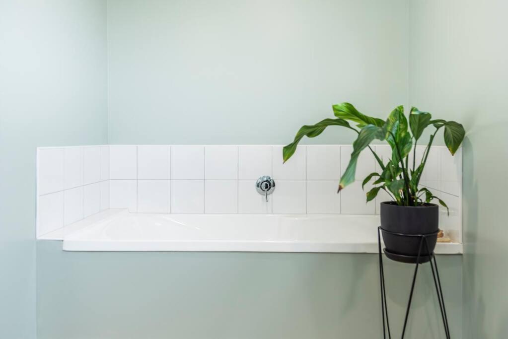 On Cotswolds Apartment Whanganui Bagian luar foto