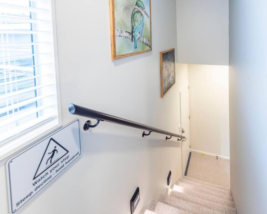 On Cotswolds Apartment Whanganui Bagian luar foto